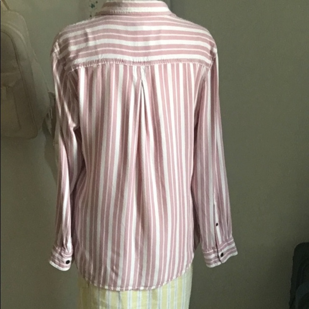 Jachs Girlfriend Women’s Button Down Striped Shirt - Picture 4 of 6
